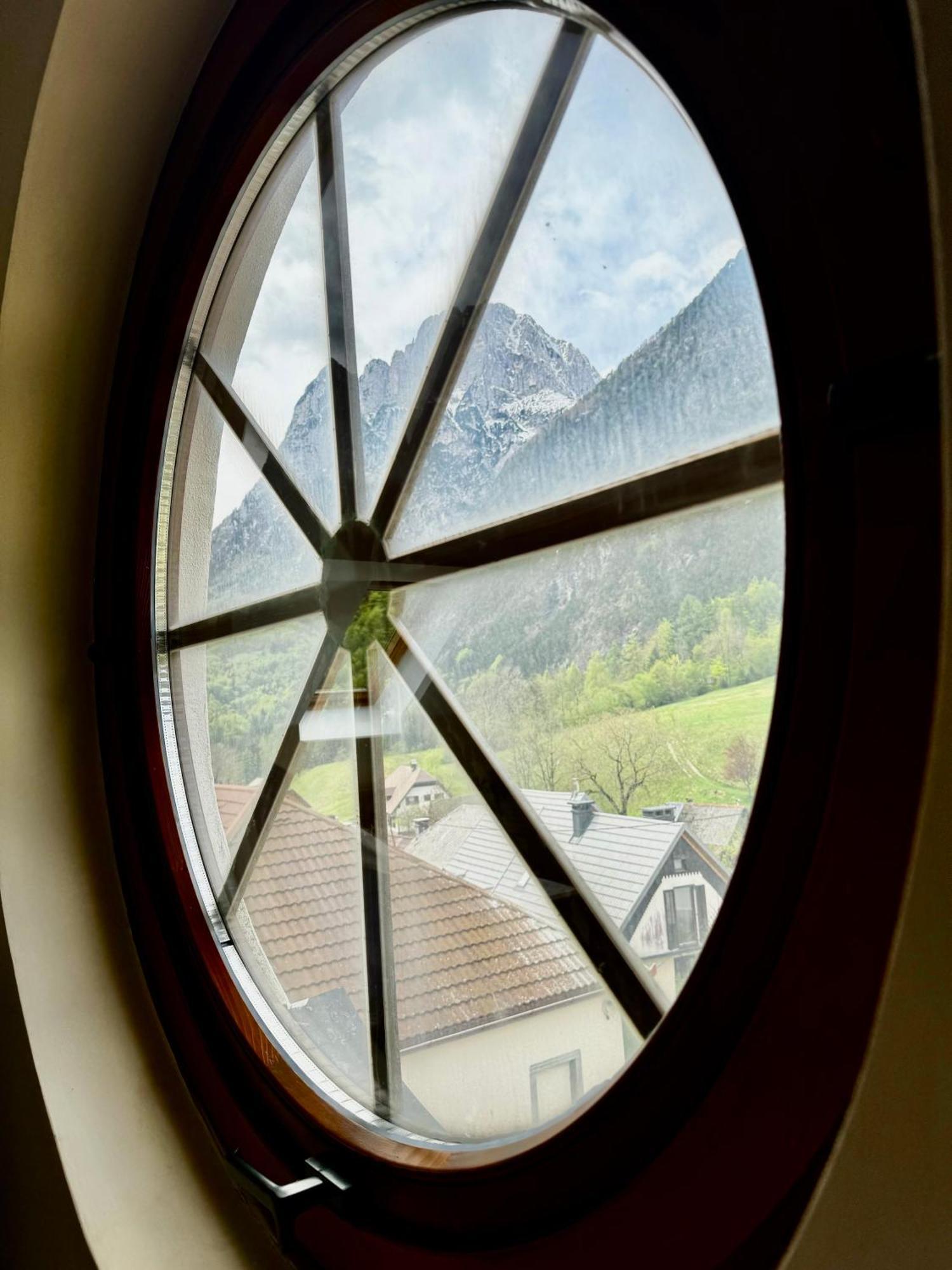 Hotel Alpine Log pod Mangartom Dış mekan fotoğraf